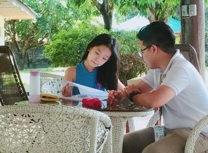 선생님과 마주 앉는 1:1 영어 수업